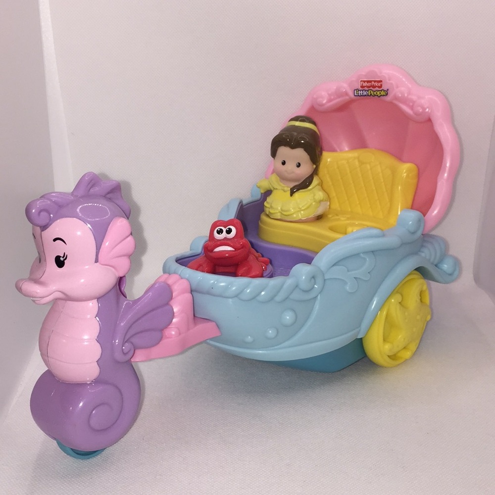 Fisher Price Little People Little Mermaid Ariel's Musical Carriage and 1…